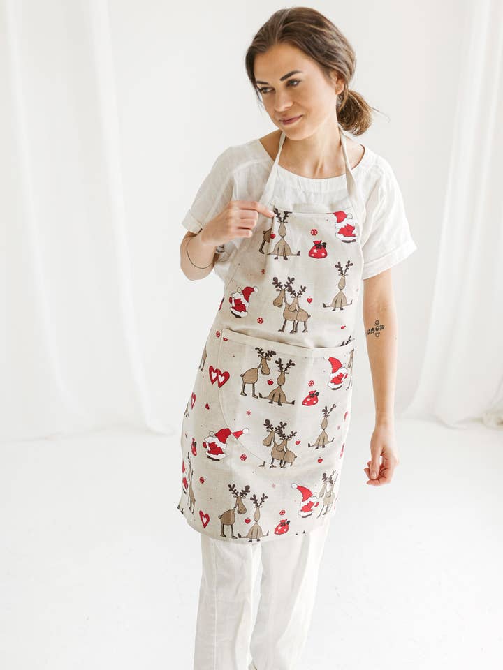 Leinenschürze • Weihnachtsschürze SANTA &RUDOLPH THE DEER für den Großhandel von Sava Seasons