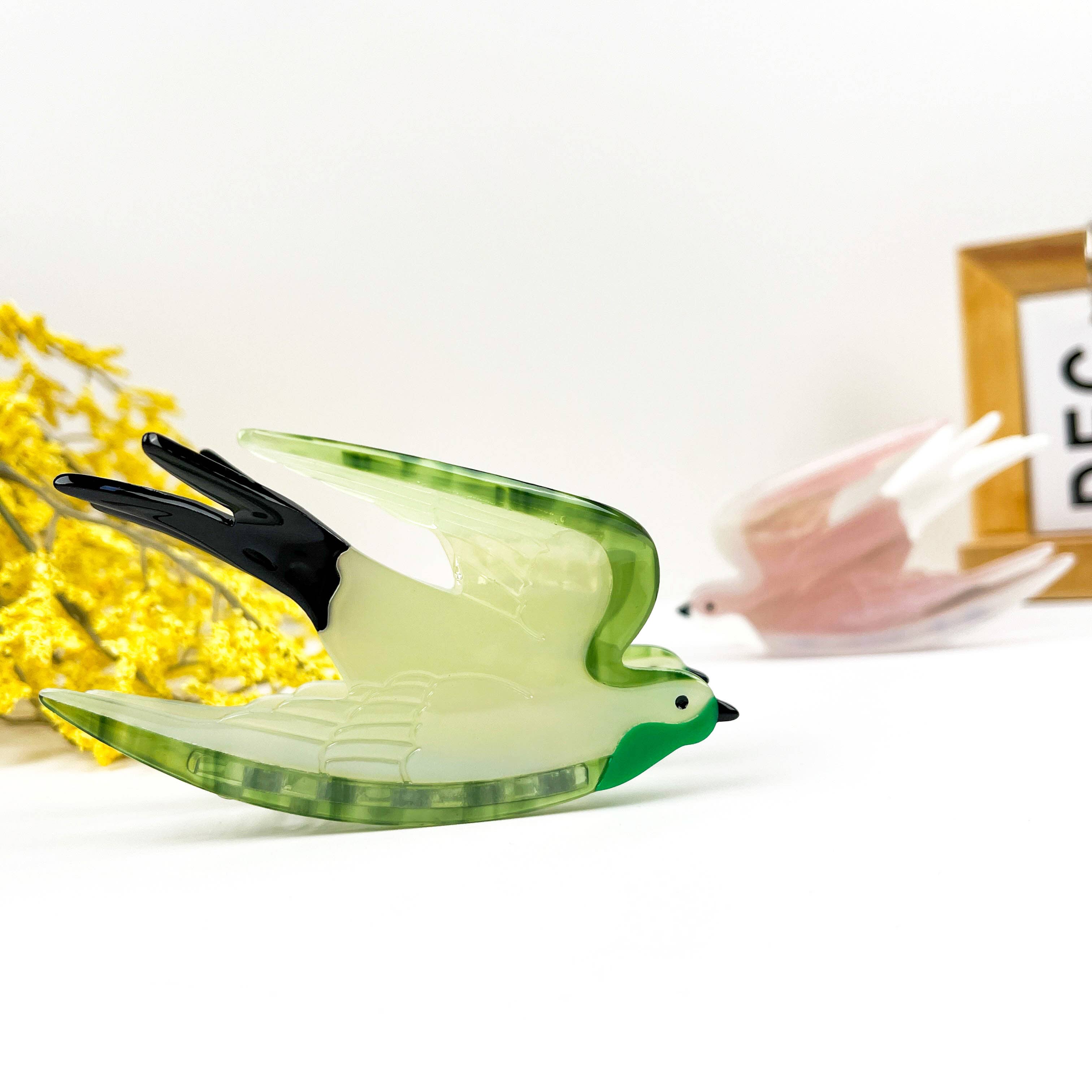 mildstyles - Wholesale Hair Clip - Women's - Swallow Bird Animal Color-Block Acetate Hair Claw Clip0