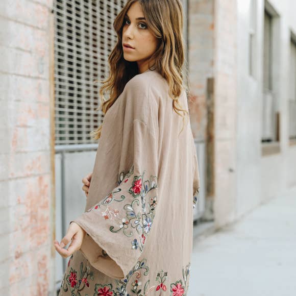 Leto Accessories - Wholesale Kimono - Women's - Chic Full-Length Flower Kimono - Versatile Layering Piece 🌼15