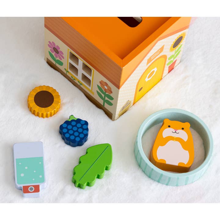 Chronicle Books - Wholesale Wood Toy - Kids - Petit Pals: Hugo Hamster4