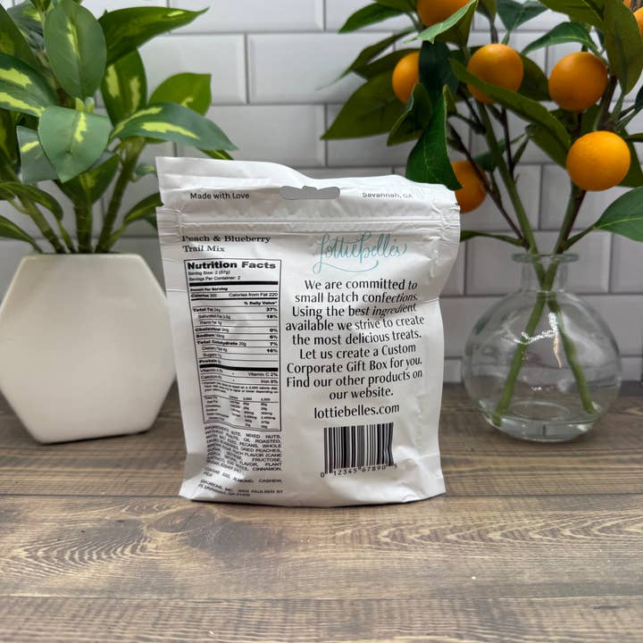 Lottiebelle's - Wholesale Nuts - Lottiebelle's Peach and Blueberry Trail Mix1