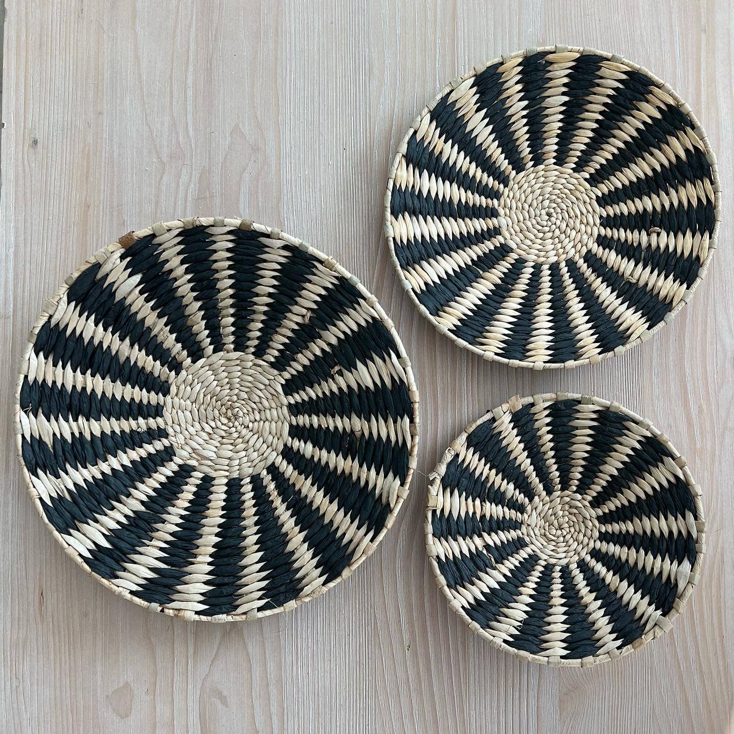 Delmar Decor - Wholesale Wall Accent - Woven wall basket decor- 3 sizes3