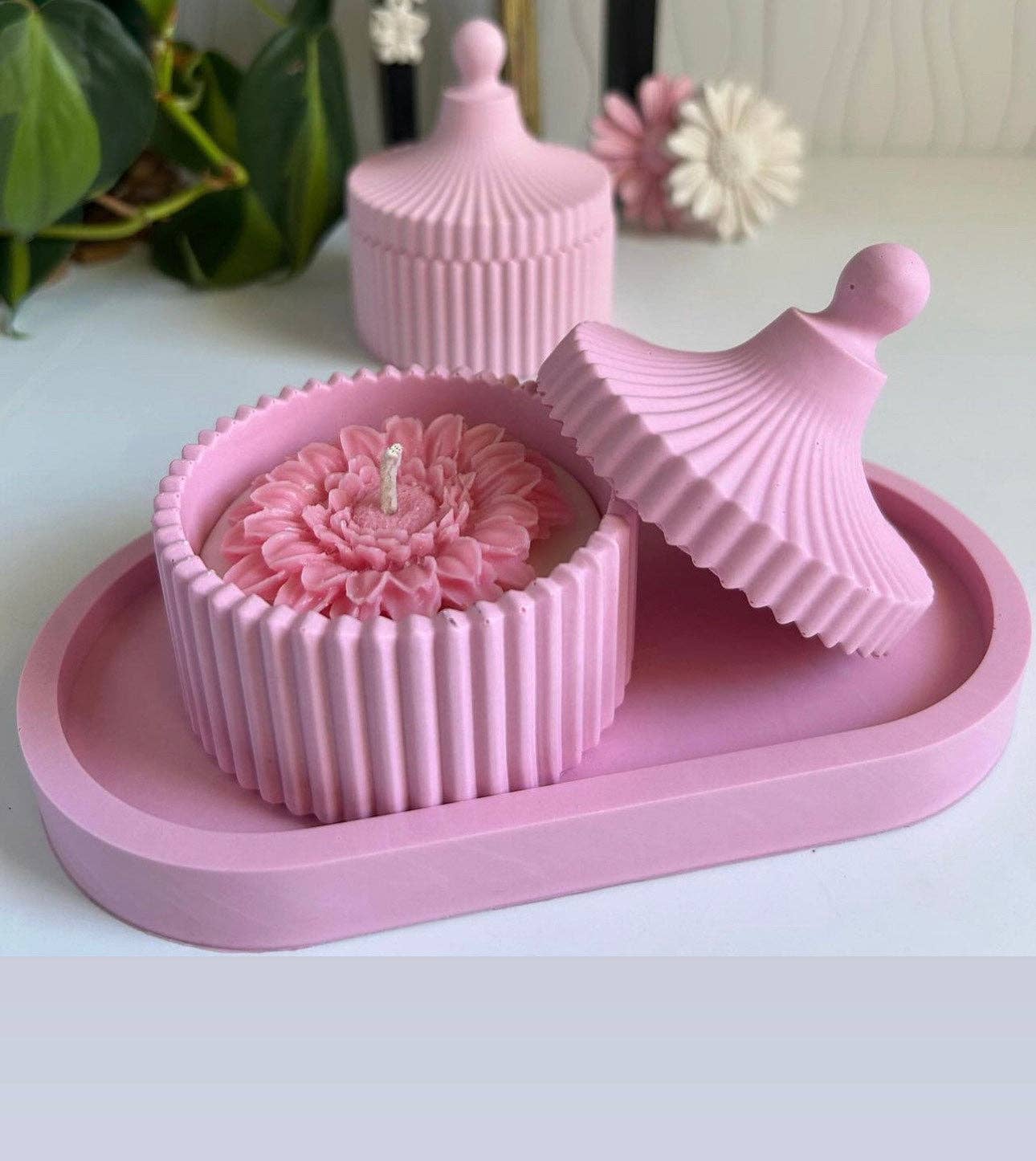 Aristocrat Creation - Wholesale Candle Holder - Elegant Stripped Wholesale Jars 1