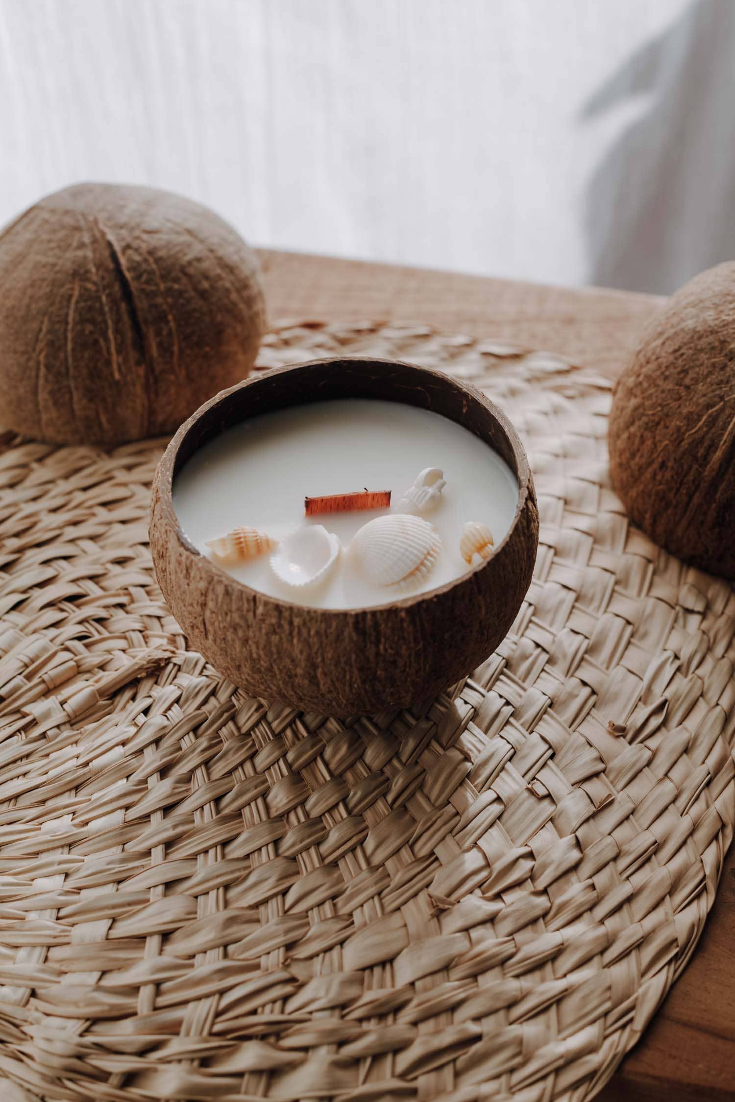 Lumininie - Wholesale Novelty Candle - Frangipani candle