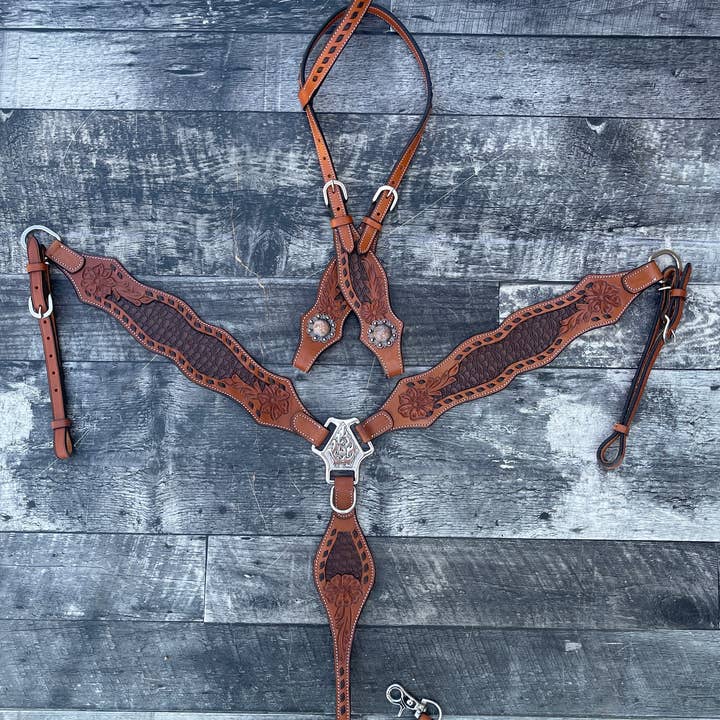 Schulz Equine - Wholesale Horseback Riding Gear - Wyatt Earp Headstall and Breast Collar Set