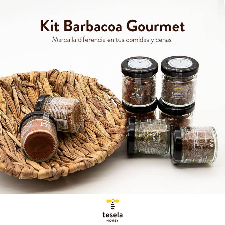 TESELA NATURA, S.L. - Venta al por mayor Cesta de comida de regalo - TESELA Kit sales y especias con delantal