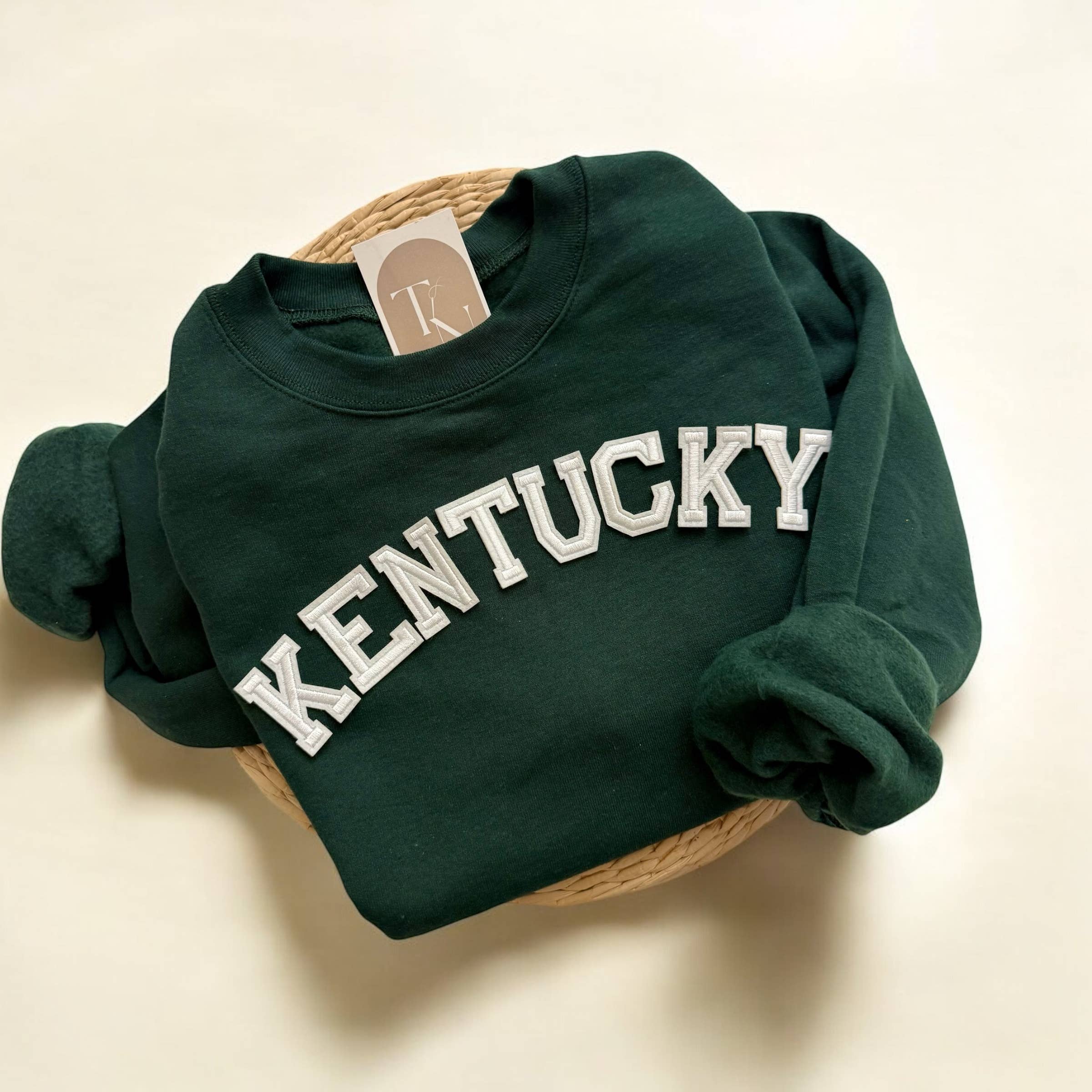 Threads And Needles, INC. - Wholesale Sweatshirt - Unisex - KENTUCKY Crewneck Sweatshirt, Kentucky Souvenirs1
