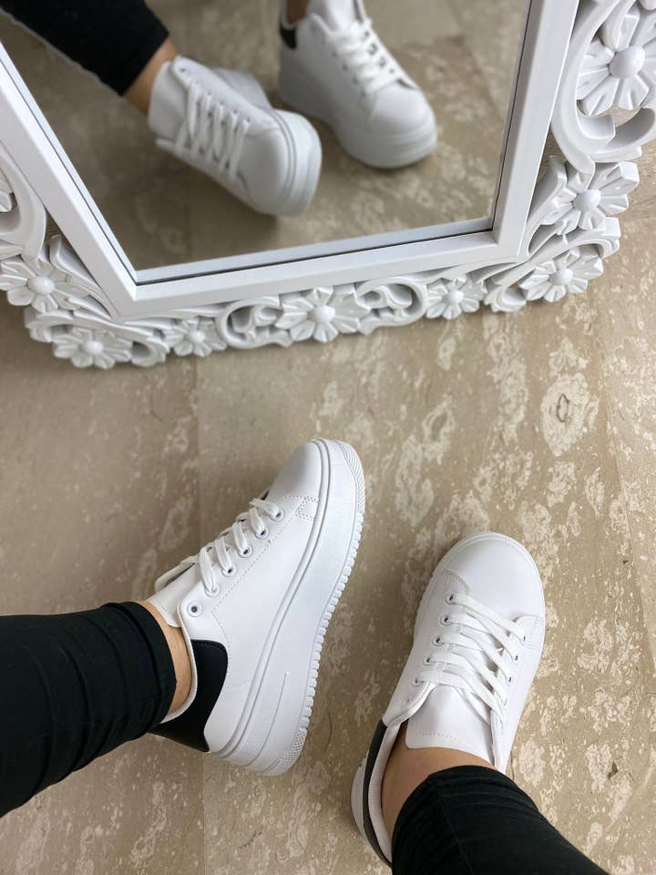Vera Shop - Wholesale Lifestyle Sneakers - Women's - PLATFORM SNEAKERS11