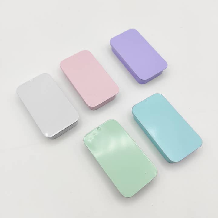 SCwholeworks - Wholesale Embroidery/Cross Stitch Supplies - Modern Style Small Magnetic Tin Needle Case - Crafting Essential
