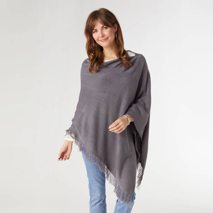 COCO + CARMEN - Wholesale Poncho - Women's - Lightweight Ponchos with Fringe4