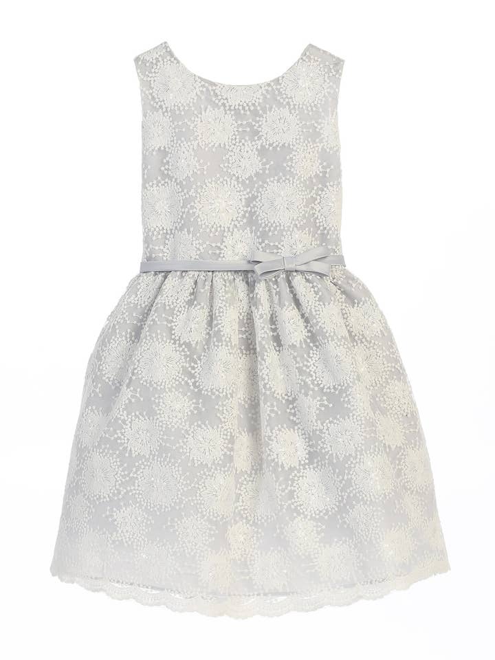 SK596 - mit Blumen besticktes Netz mit weichen Pailletten-Details für den Großhandel von Sweet Kids, Inc.