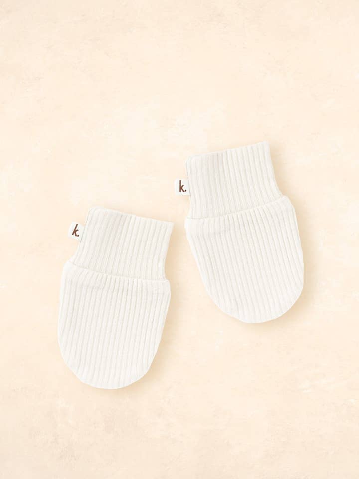 Moufles extensibles en bambou pour la vente par Kiin Baby