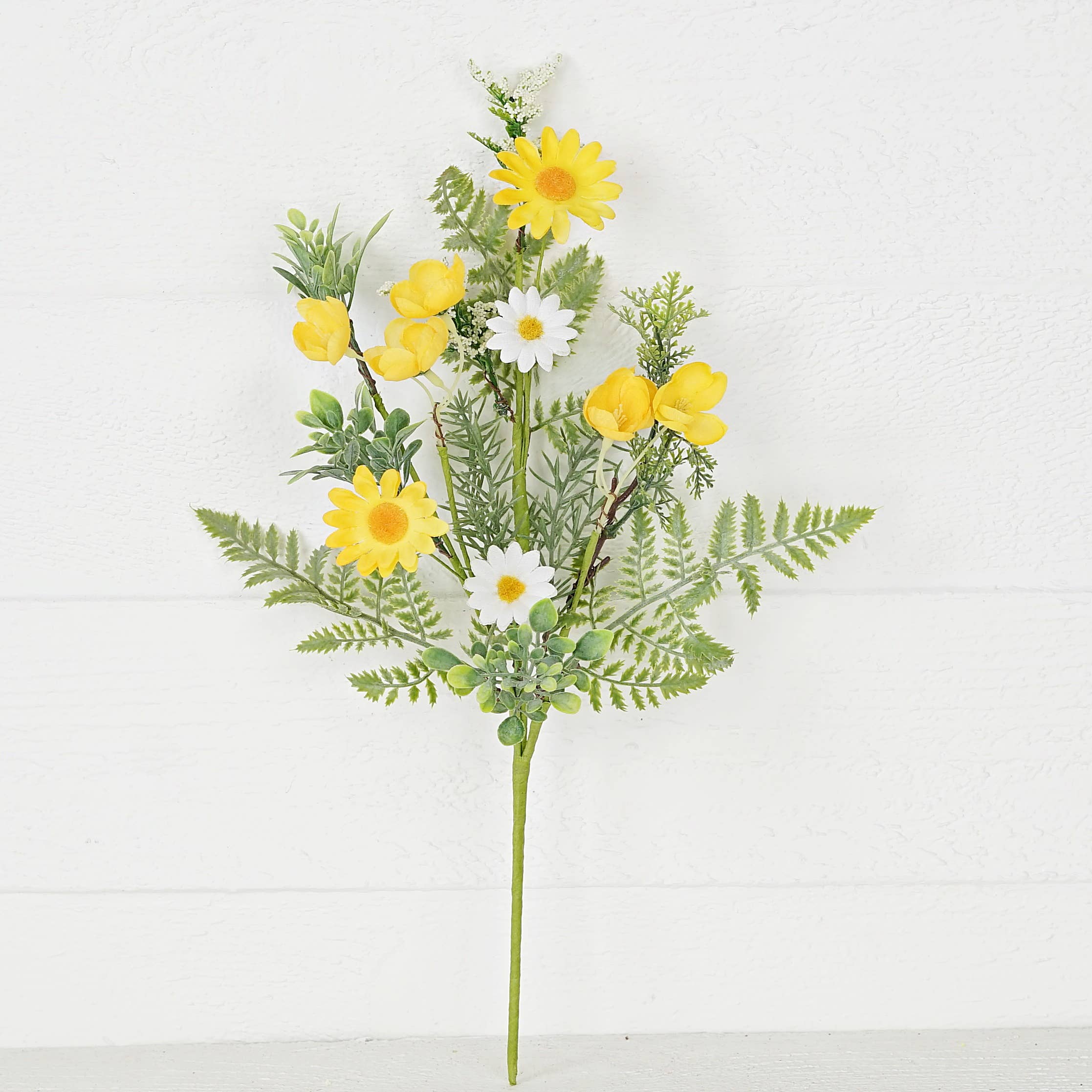 *Daisy*様 Daisy Birth Flower Diamond Necklace 1/10 ct tw 10K Yellow