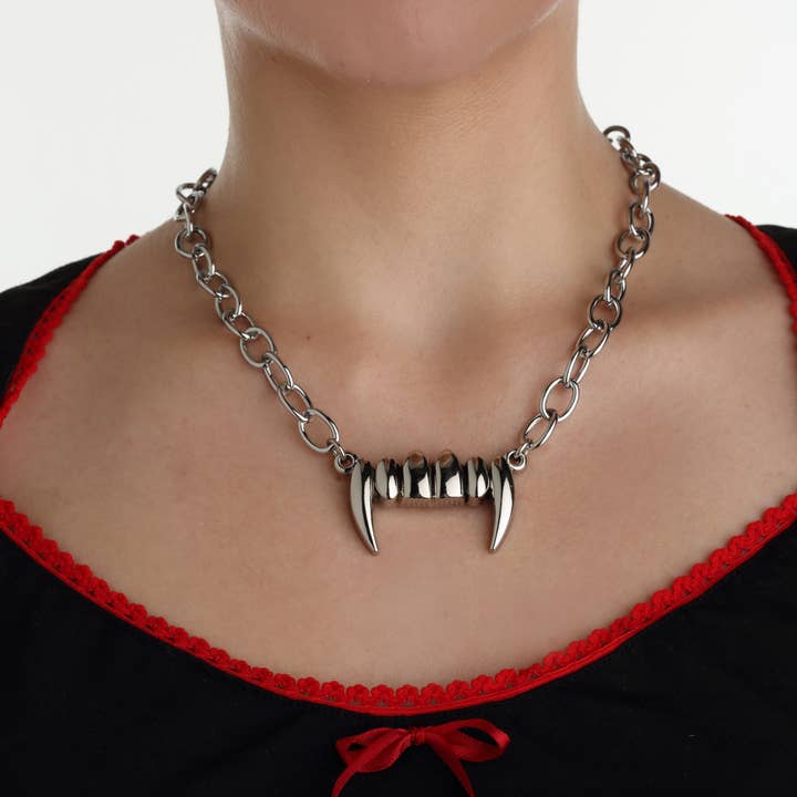 Rock Rebel Shop - Wholesale Pendant/Charm Necklace - Fangs Chain Necklace1