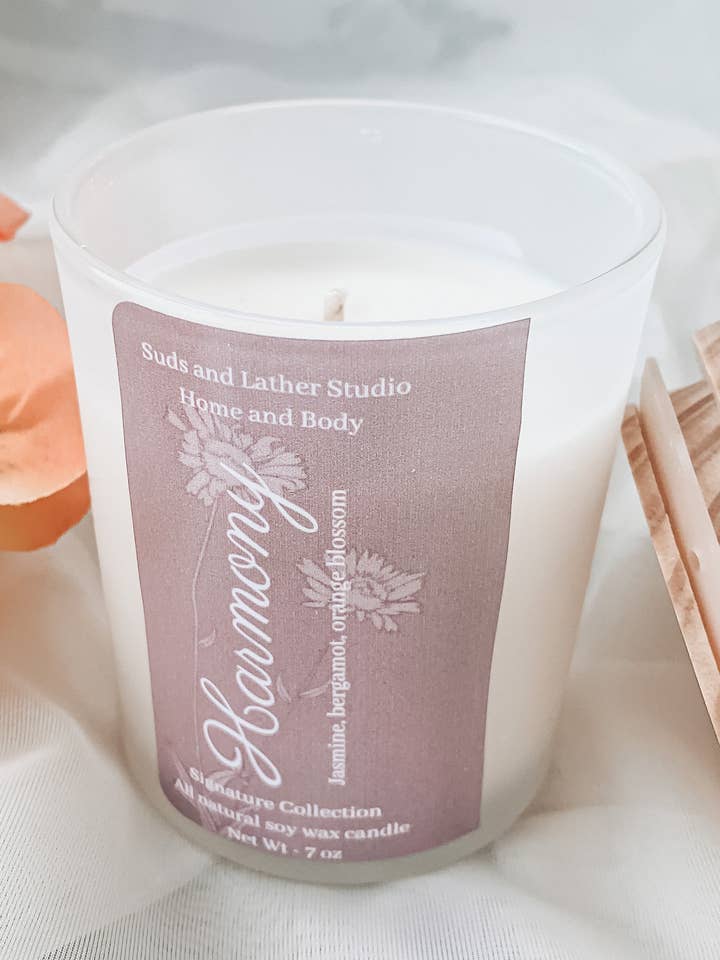 « Harmony » - bougie de cire de soja 7 oz pour la vente par Suds and Lather Studio