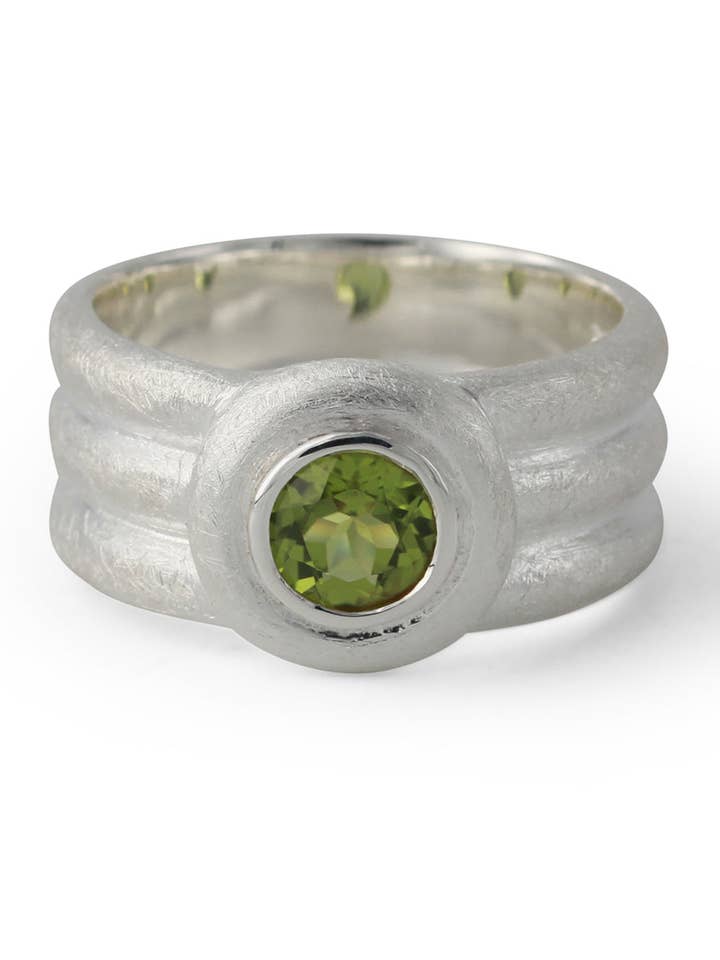 Silberring mit 6mm Peridot für den Großhandel von Campur GmbH