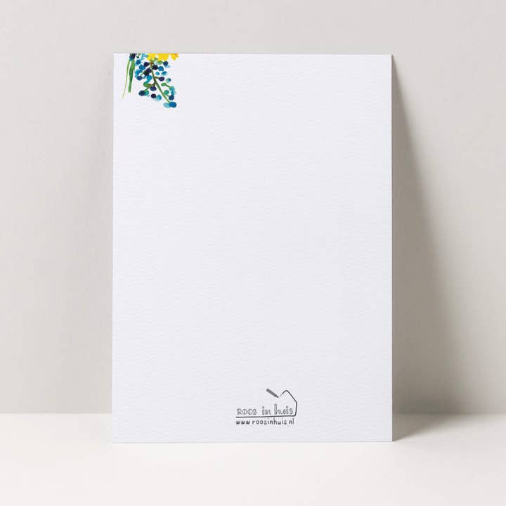 Roos in Huis - Wholesale Postcard - Card vase1