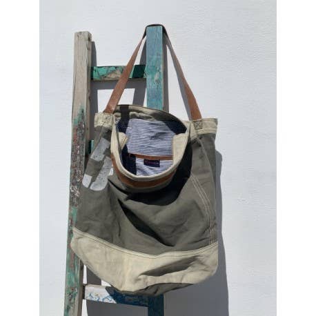 Casa Natura Design SL - Wholesale Beach Bag - Round Canvas Bag with Double Leather Handle and Zipper - CHLOE CL411