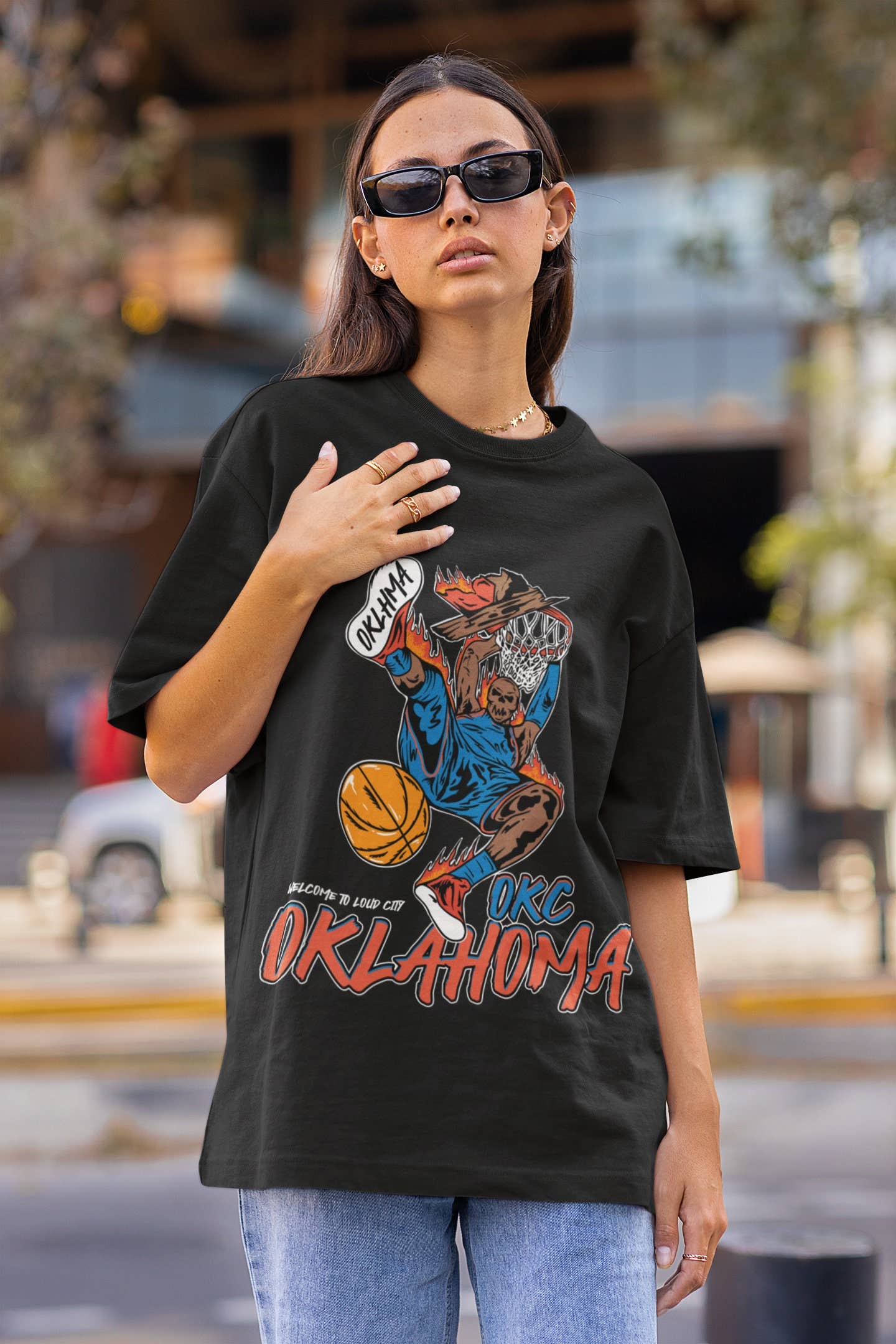 TheKingShirt - Wholesale Graphic Sweatshirt - Women's - Oklahoma City Basketball Vintage Graphic Bootleg T-Shirt1