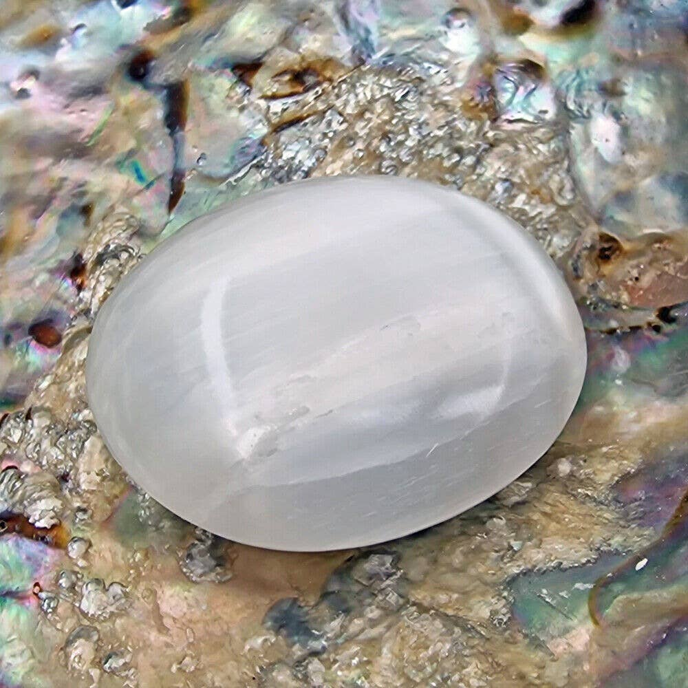 Shamans Crystal - Wholesale Spirituele steen/kristal - Selenietpalmstenen, Selenite Smooth, Selenite Selenite1