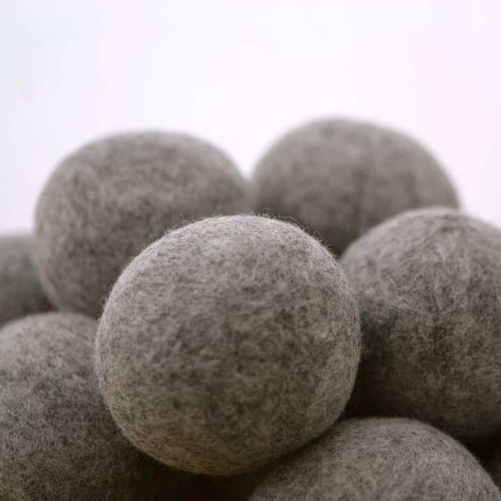 Moss Creek Wool Works | Wool Dryer Balls - Wholesale Dryer balls - 500 "Unpackaged" Wool Dryer Balls | White, Gray, or Mixed2