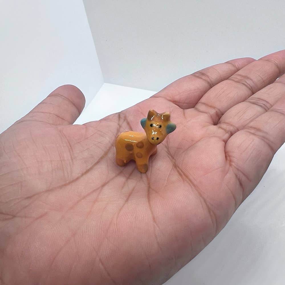 VIE - Wholesale Decorative Figurine - Mini Ceramic Figurine, Assorted Colour, Approx. 2cm71