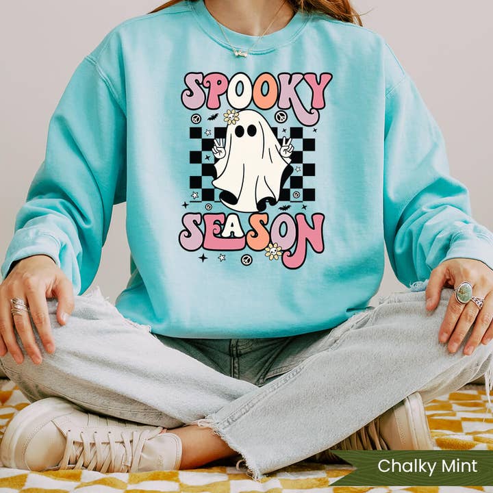 Spooky säsong 2 för wholesale av Wildflower Apparel Co.