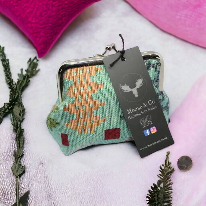 Moose & Co - Wholesale Coin Purse - Women's - Vintage style coin purse Welsh tapestry Blanket design 2