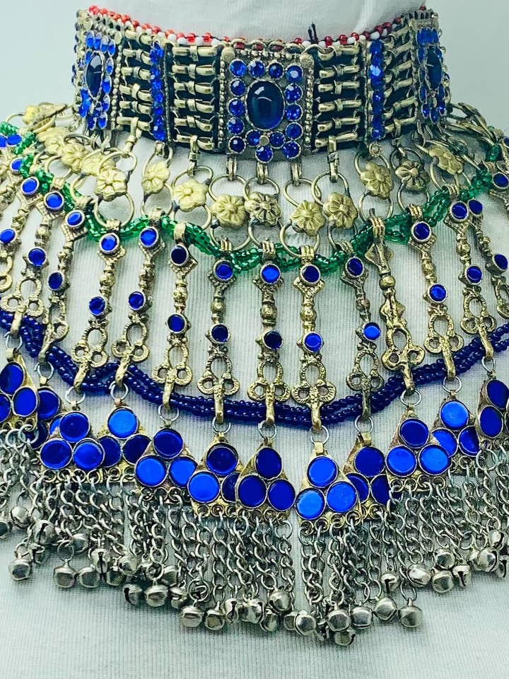 Unieke chokerketting met blauwe stenen, extra grote halsketting voor wholesale door vintarust