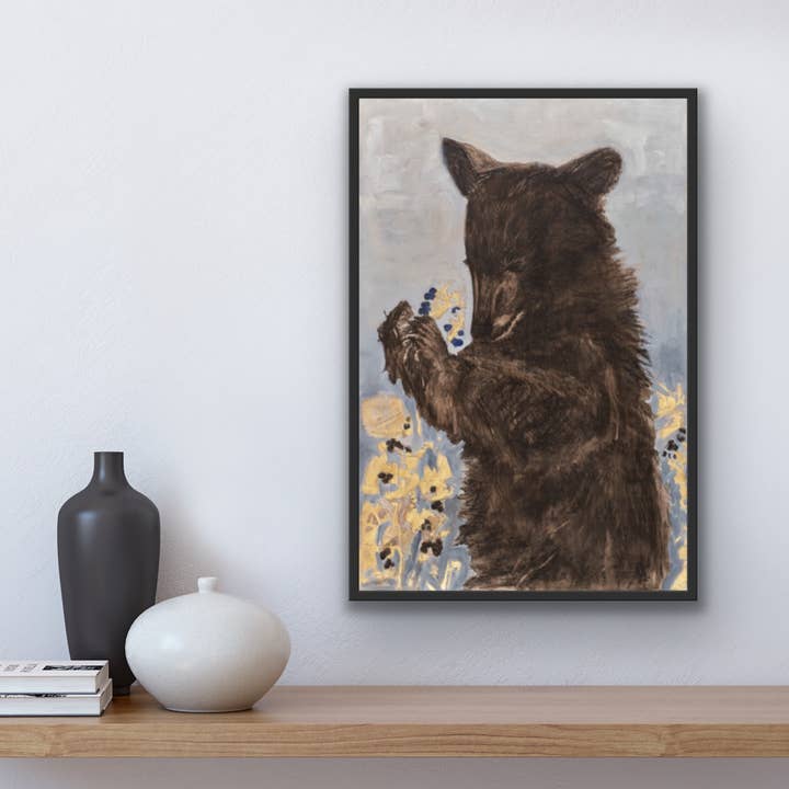 „Cub Blueberry” | Woondecoratie met kunstdruk op grote schaal voor wholesale door Amanda McLenon Fine Art