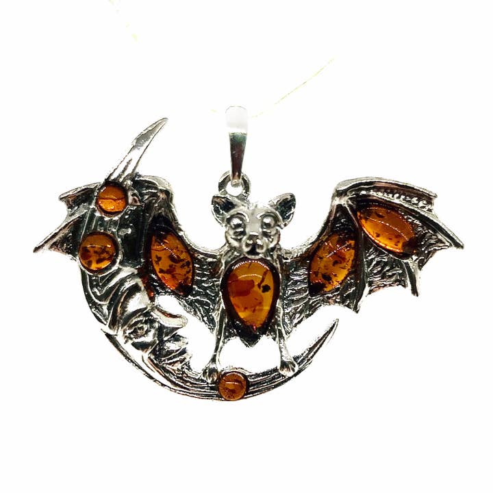 Fledermaus auf dem Mond Cognac Bernstein Silberanhänger für den Großhandel von Amberman