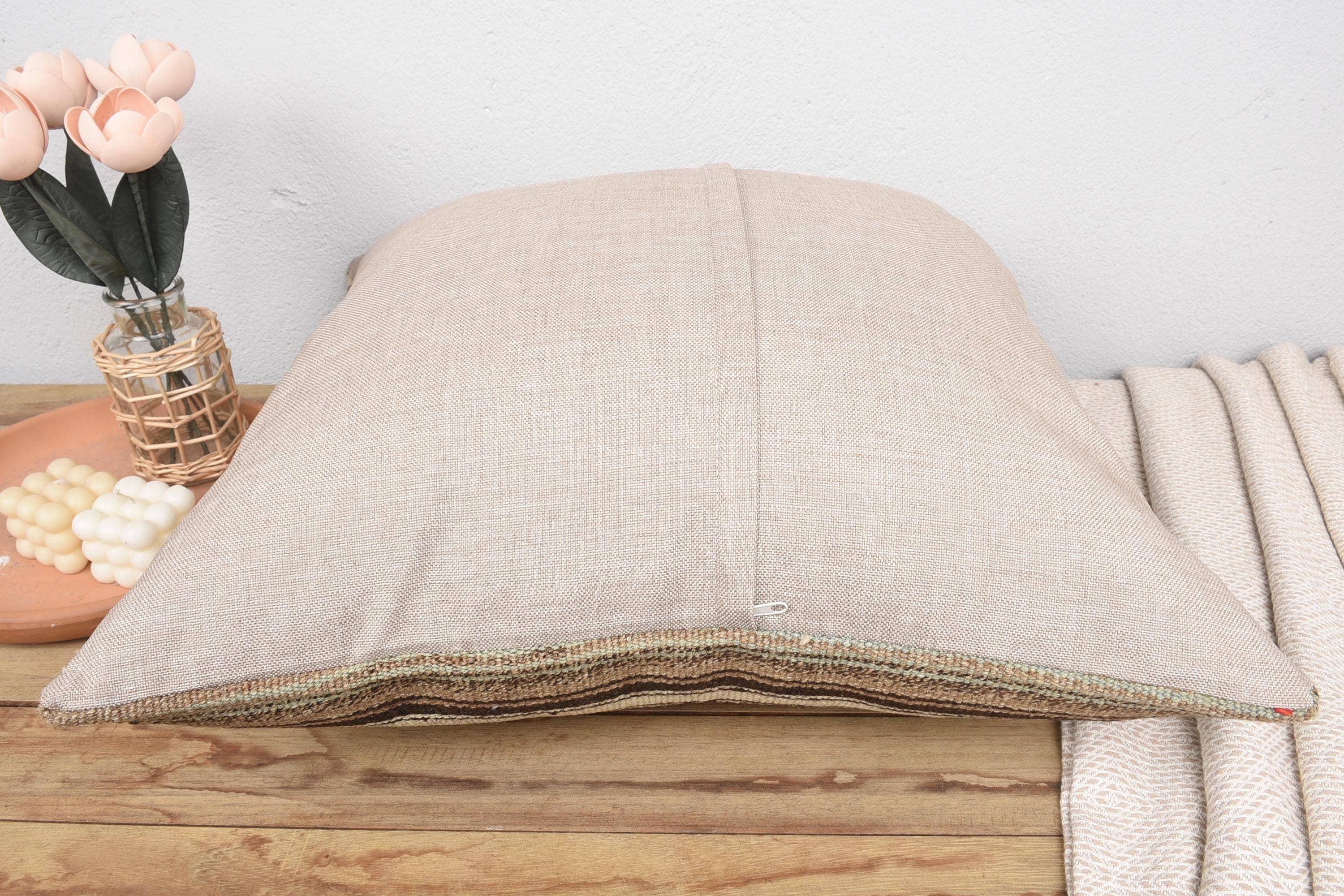 Kilim Pillow Decors - Wholesale Throw/Decorative Pillow - Handmade Kilim Cushion 24x24 Ethnic Striped Beige5