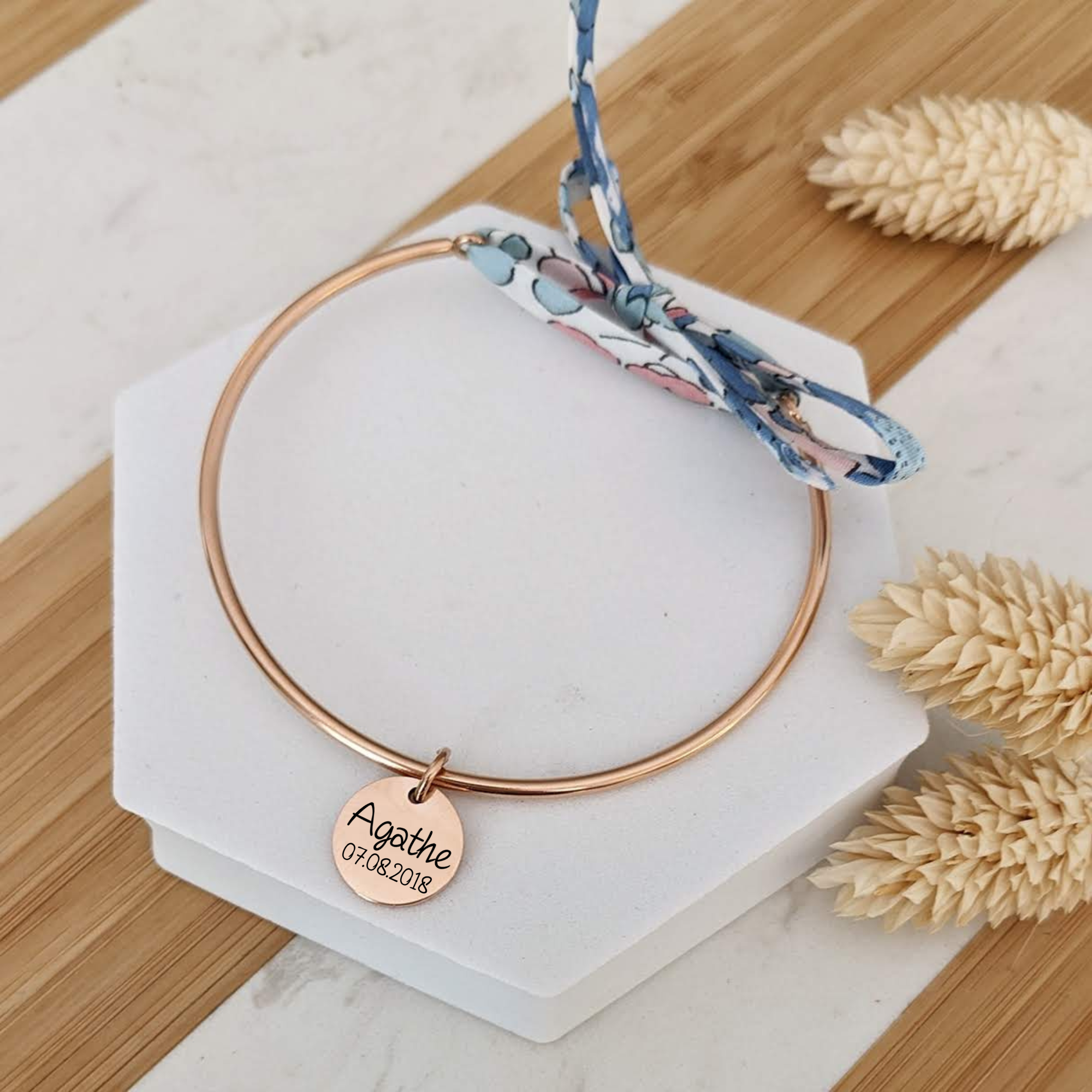 Bliche - Wholesale Charm/Dangle Bracelet - Bangle bracelet with engraved medals and liberty3