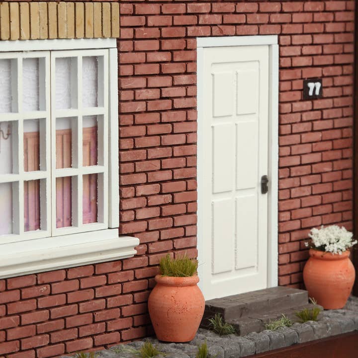 Fainotoys - Wholesale DIY Craft Kit - Miniature Diorama House DIY "English Style"