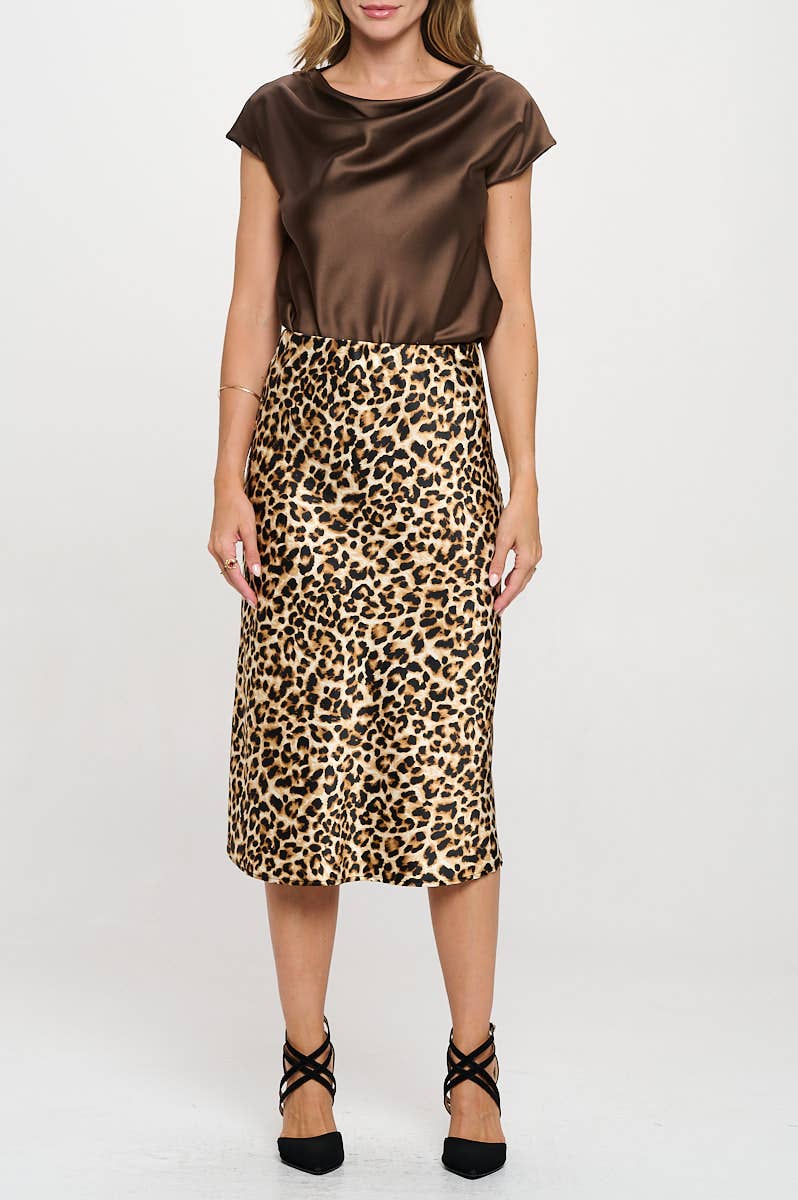 Marrone Top in raso tinta unita made in USA con collo ad anello in vendita all'ingrosso su Faire2