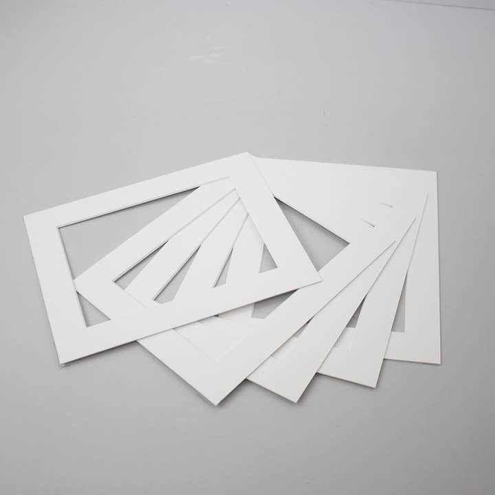 Photoframesandmore – wholesale Picture frame – A Size - Acid Free, Machine-Cut Mounts, with Bevelled Edge.