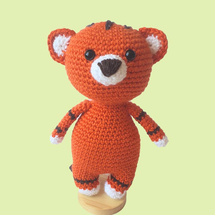 Kit de crochet Tigre Rayo pour la vente par The Snuglies