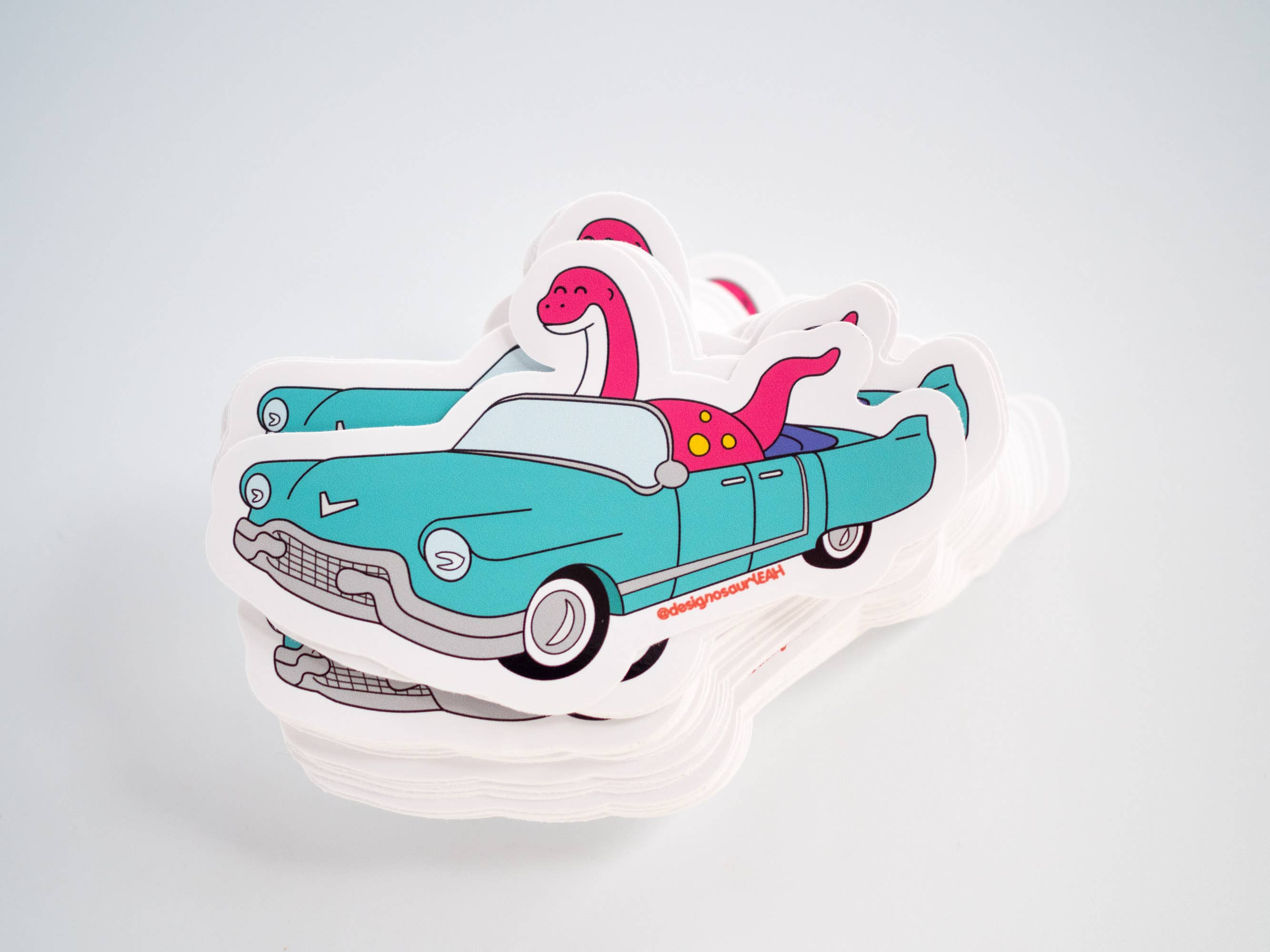 designosaur - Vente Autocollant - Autocollant en vinyle Diplodocus driving a Cadillac (4 pouces)4