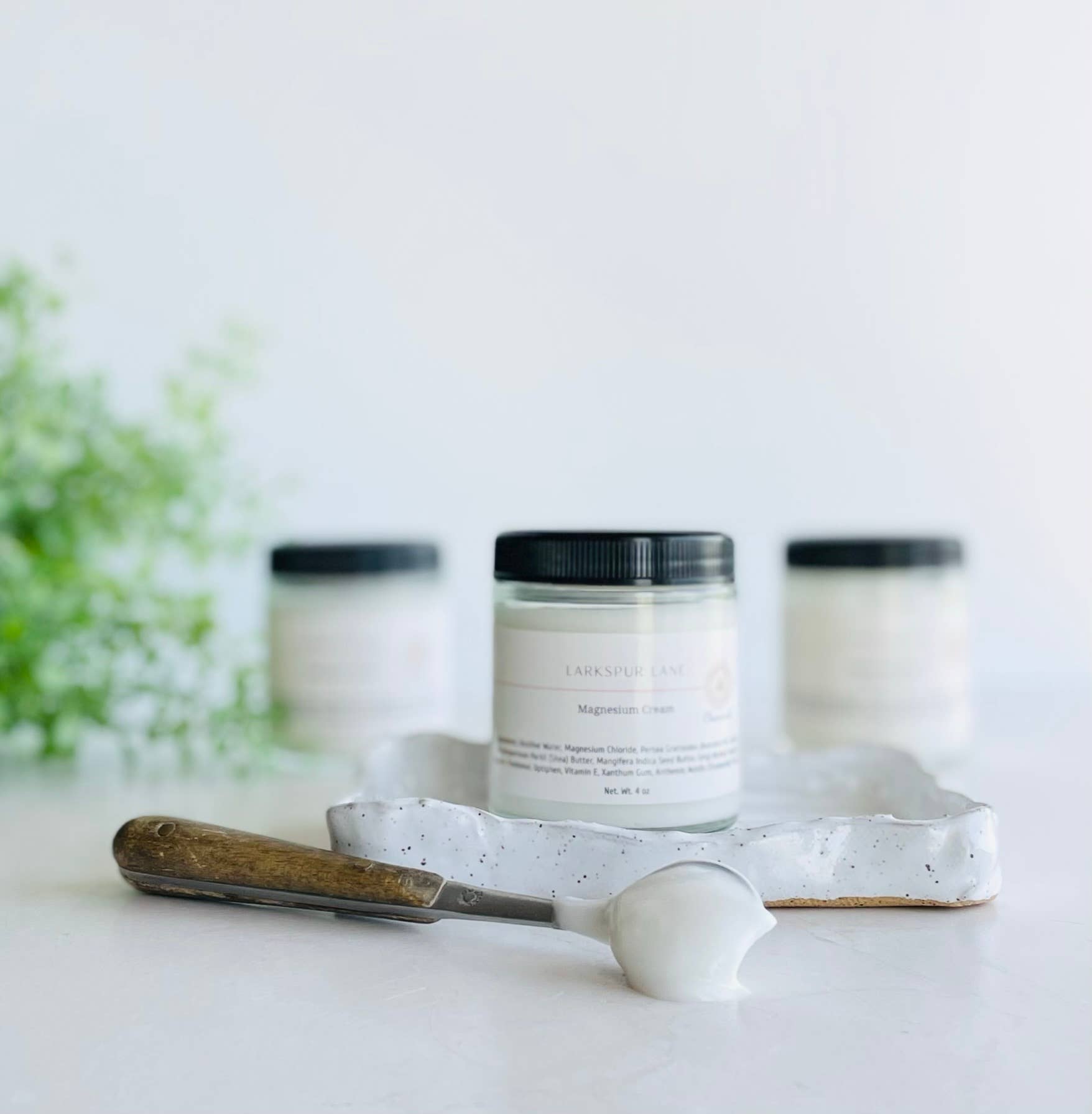 Larkspur Lane Soaps & Sundries LLC - Wholesale Hand Cream/Lotion - Magnesium Cream 4 oz Glass Jar1