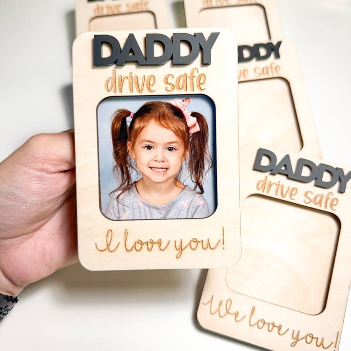 Luna Beam Creations - Wholesale Picture frame – Child & baby - Daddy Drive Safe Visor Clip2