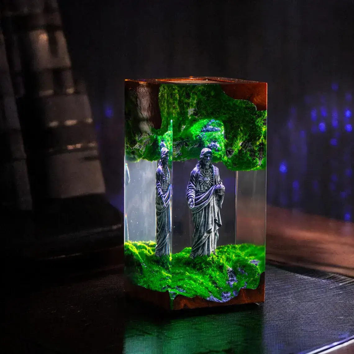 Merchemy - Vente Veilleuses - Lampe en résine faite à la main Jésus Cadeau chrétien Décoration veilleuse2