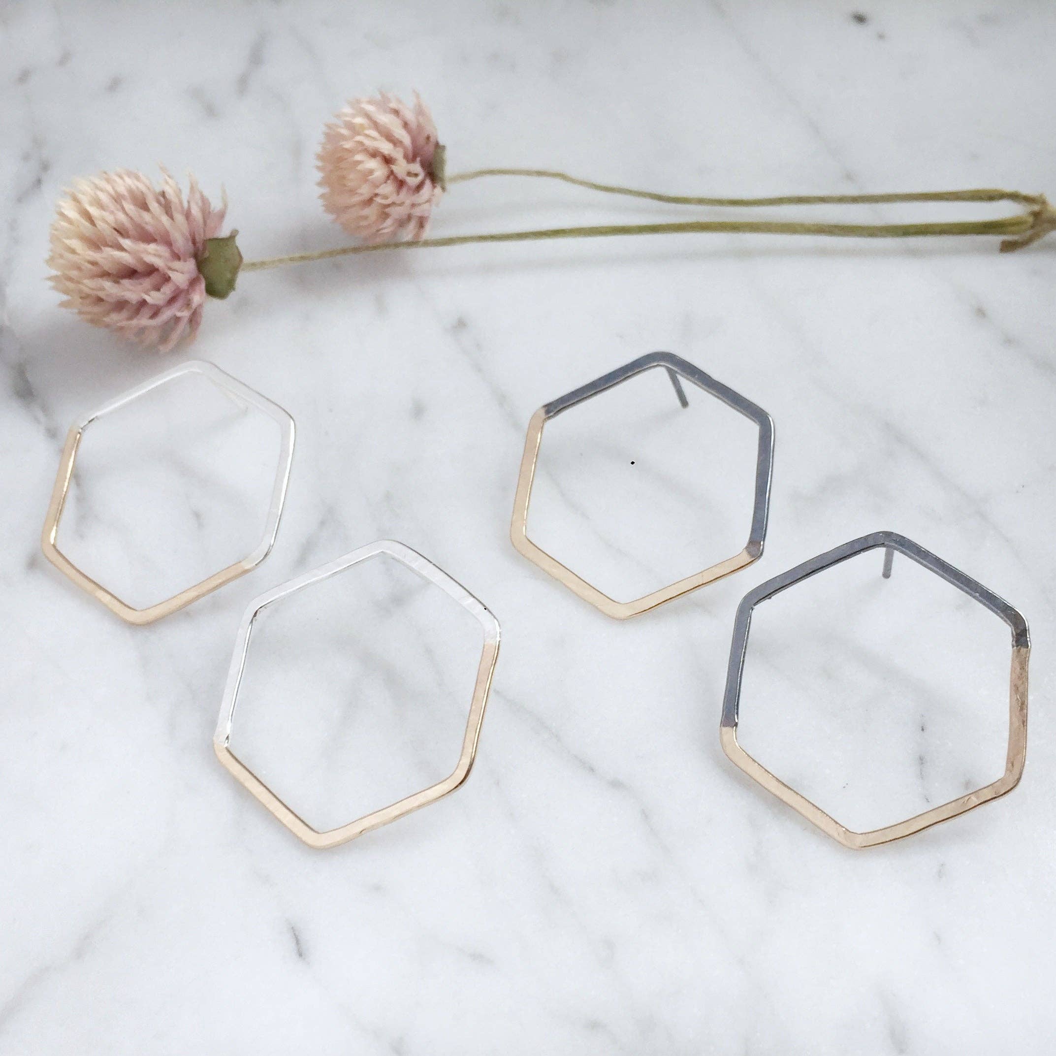 Shepherd’s Run Jewelry – wholesale Solitärörhängen – Halv och Halv Hex Studs2