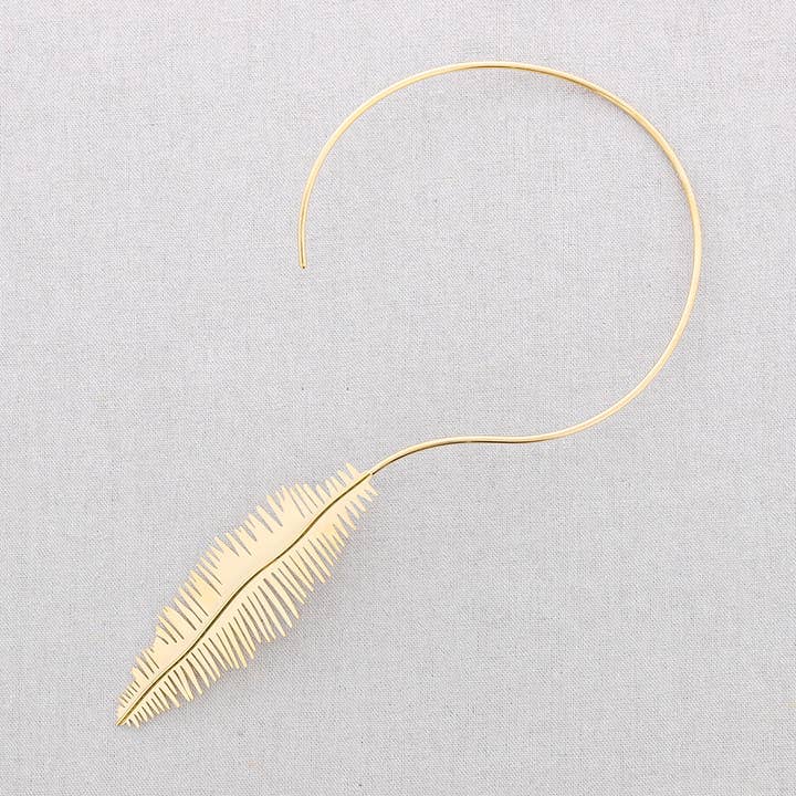 Girocollo con pendente a foglia in acciaio per la vendita all'ingrosso da parte di Sonata