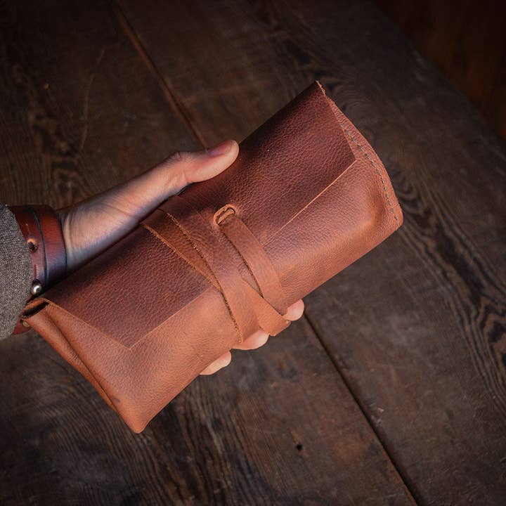 Craft and Lore - Wholesale Humidor/Cigar Accessory - Rustic Leather Pipe Roll12