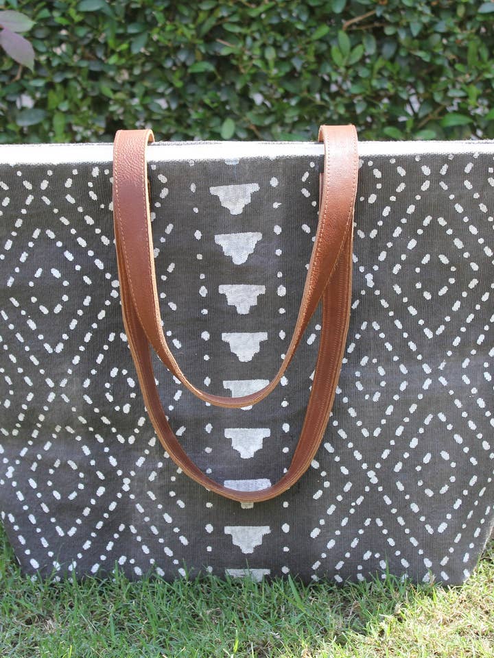 Sac à bandoulière imprimé à la main Boho | Sac en coton fait main pour la vente par Eyda Homes