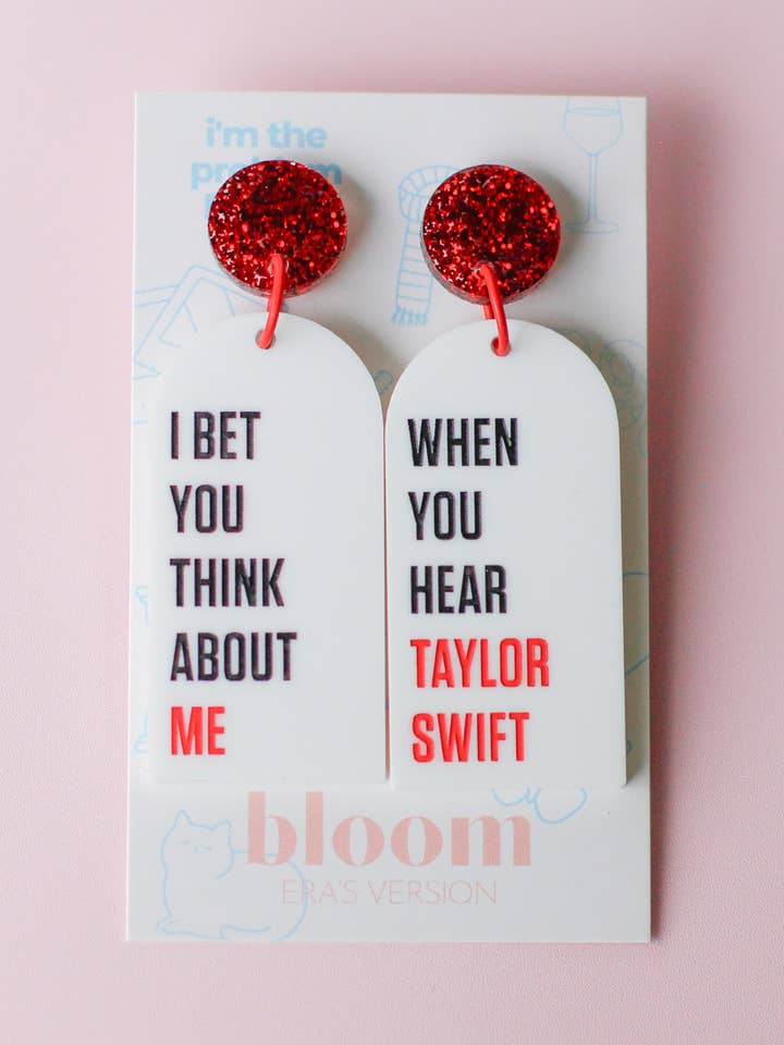 orecchini pendenti rossi (ispirati a Taylor Swift) per la vendita all'ingrosso da parte di bloom by alyssum