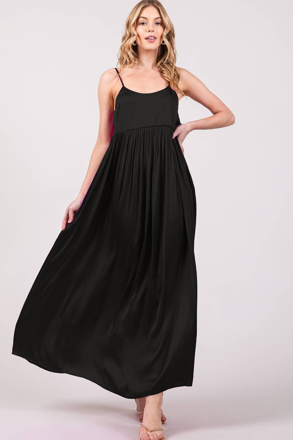 Lara Daisy - Vendita all'ingrosso Vestito - Donna - Abito midi in satin con spalline e fiocco sul retro4