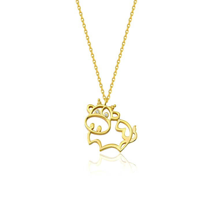 Collana con Pendente a Forma di Mucca in Oro 14K – Ciondolo Animale Minimalista e Carino per la vendita all'ingrosso da parte di CHIKO JEWELRY