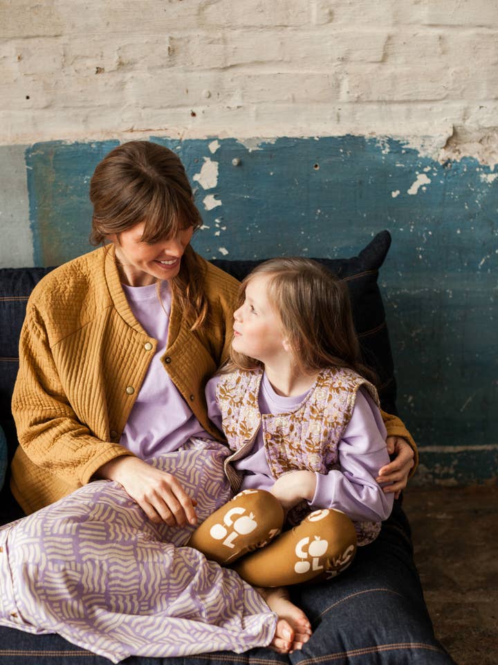 Sole alla lavanda Gilet Sakaru trapuntato e floreale in vendita all'ingrosso su Faire3