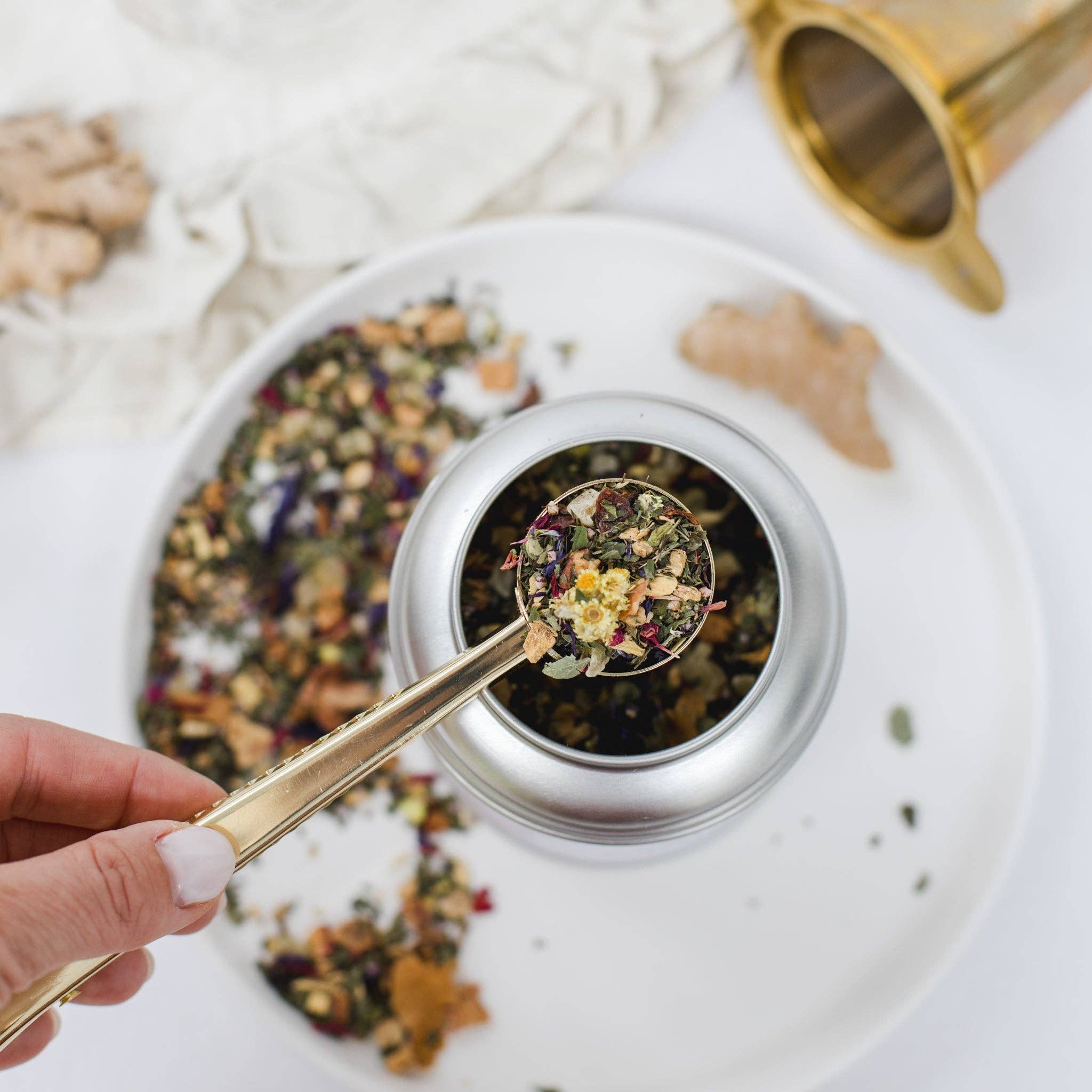 Bake Affair GmbH - Wholesale Loose Tea - Tea bag "Cheers for every good day"1